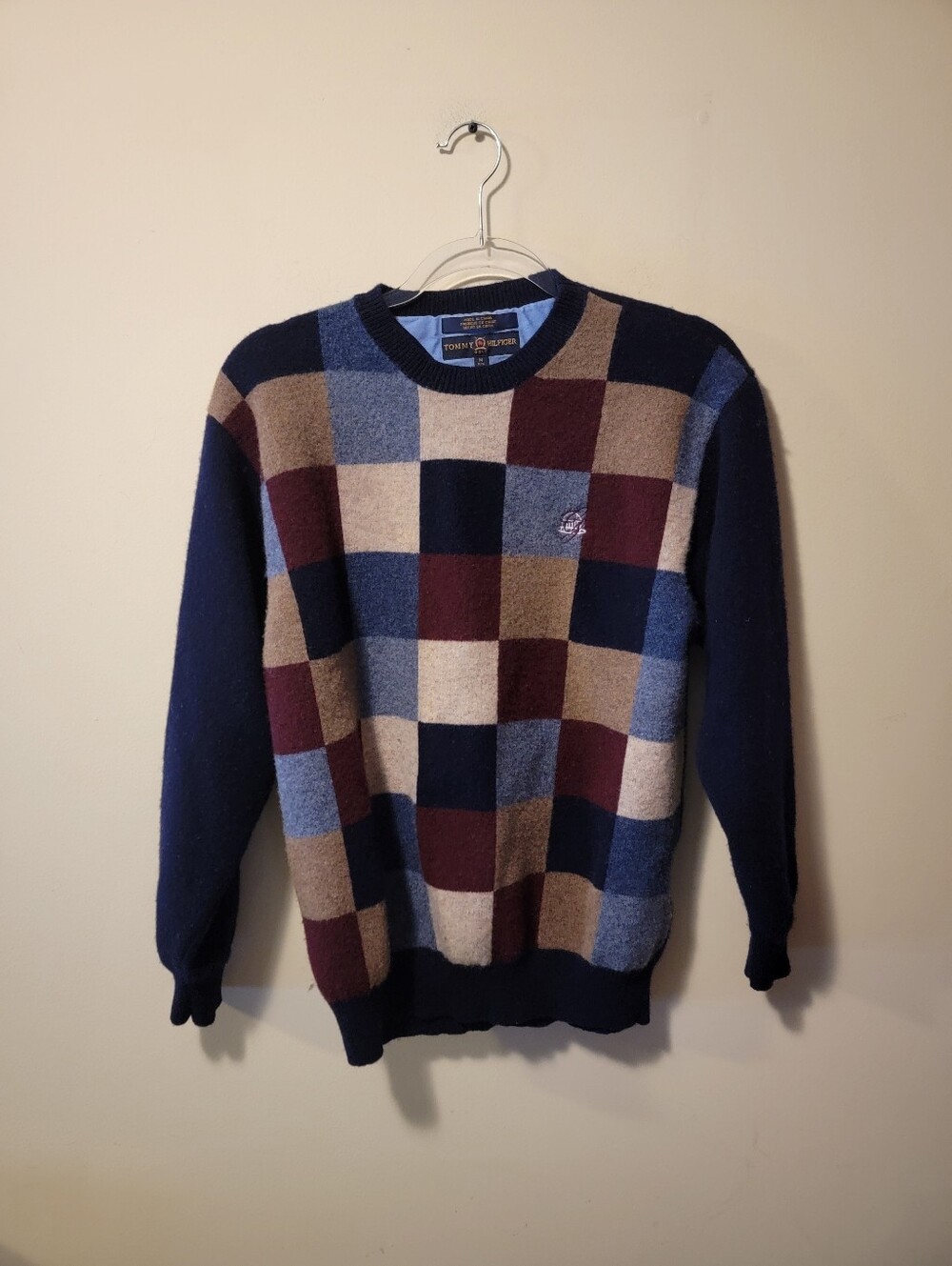Tommy Hilfiger Golf men's sweater.Size: Men's MediumColorblock check pattern